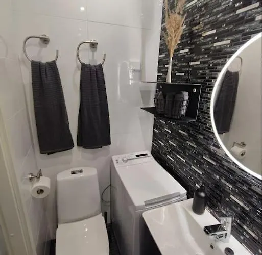 Apartment Chic Studio For Two Close To Metro *